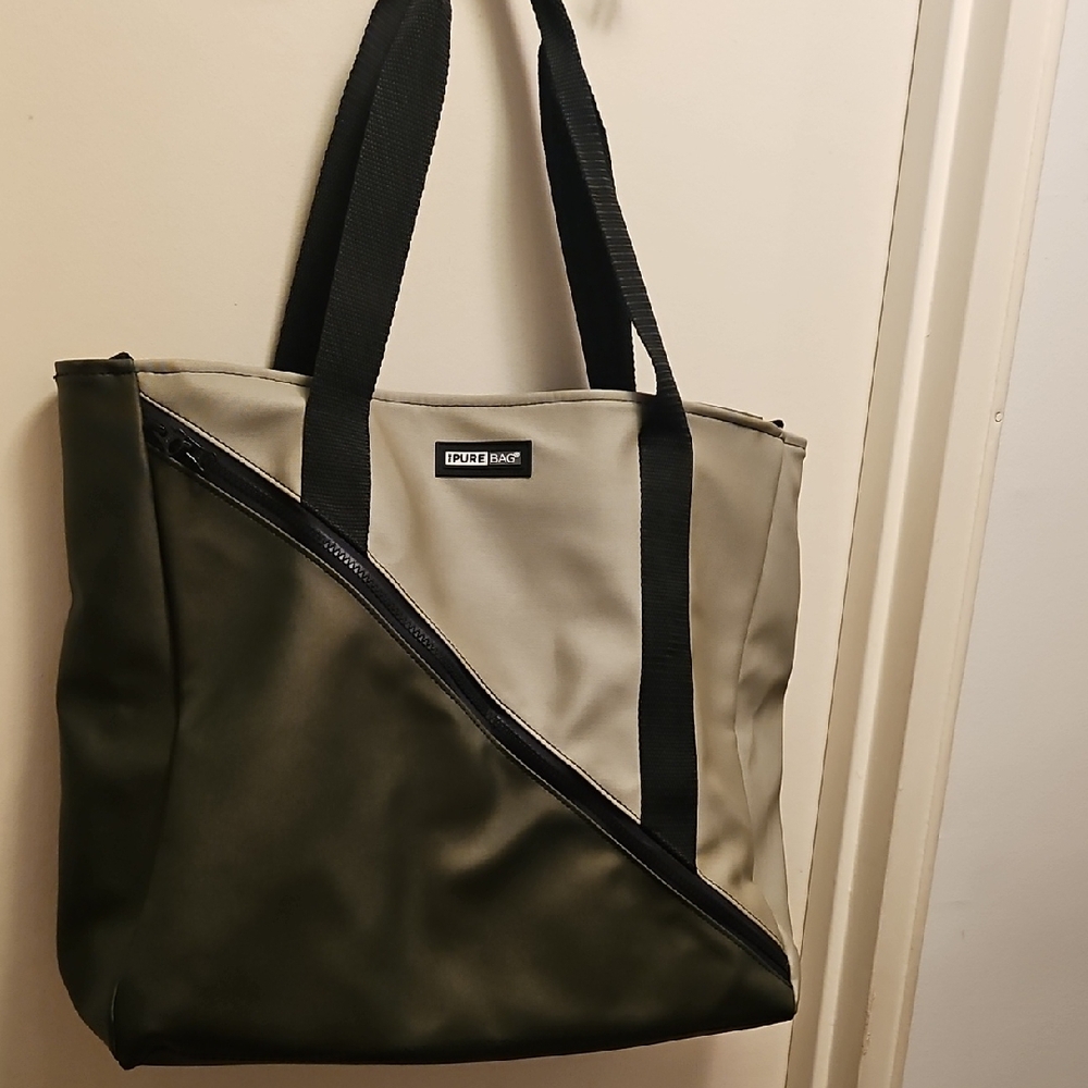 The Pure Bag. Olive and Beige Tote Bag. The Bennett Bag Carry-all. 18"x14"x6"